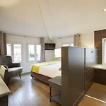 Hotel St Sernin 3*