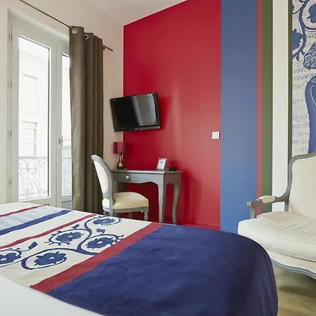 Hotel St Sernin 3*