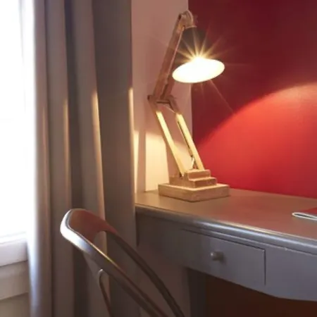 מלון St Sernin 3*