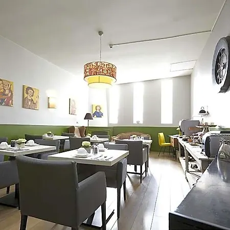 Hotel St Sernin 3*