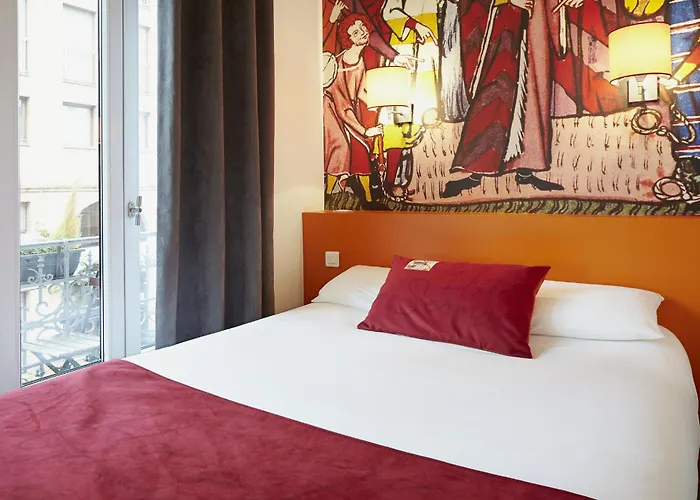 Hotel St Sernin 3*