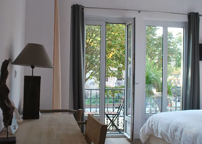 サン セルナン ホテル 3*