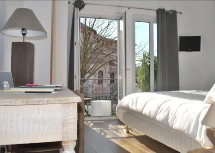 サン セルナン 3* トゥールーズ